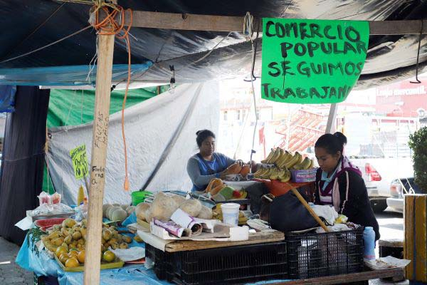 Coronavirus pega a mercados de Puebla, bajan 60% sus ventas