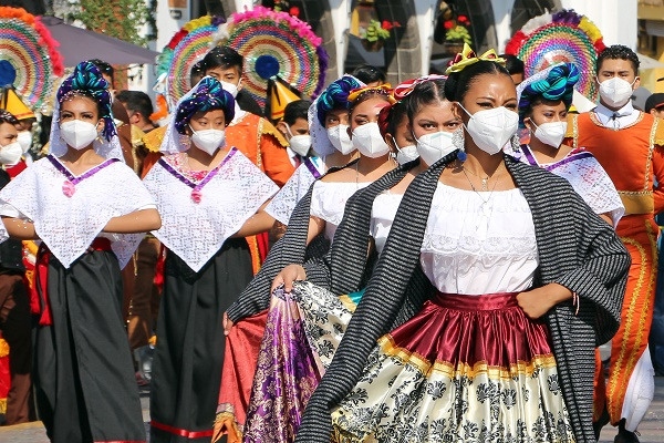 FOTOS: Cientos de atlixquenses participaron en el Desfile del 4 de Mayo