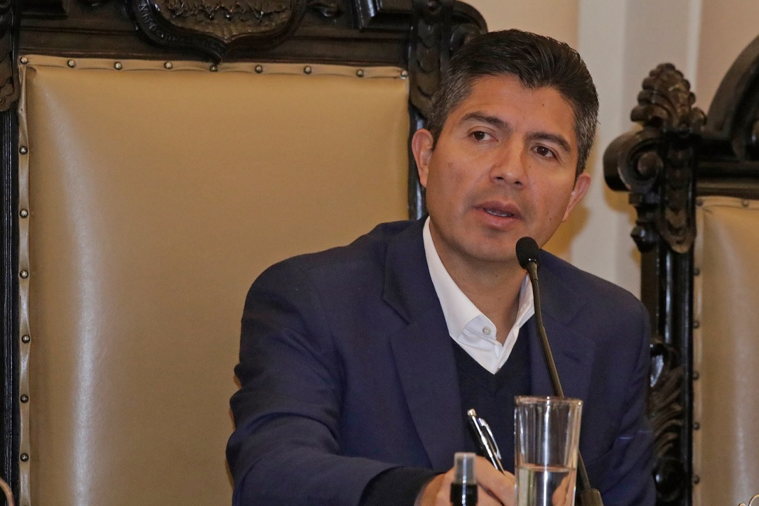 Eduardo Rivera ofrece trabajo coordinado a Céspedes Peregrina