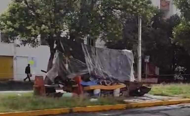 Muere indigente en camellón de La Margarita