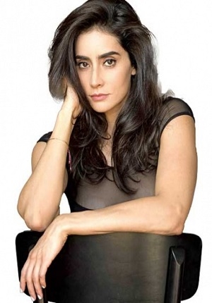 Paola Núñez protagoniza serie en EU junto a Pierce Brosnan