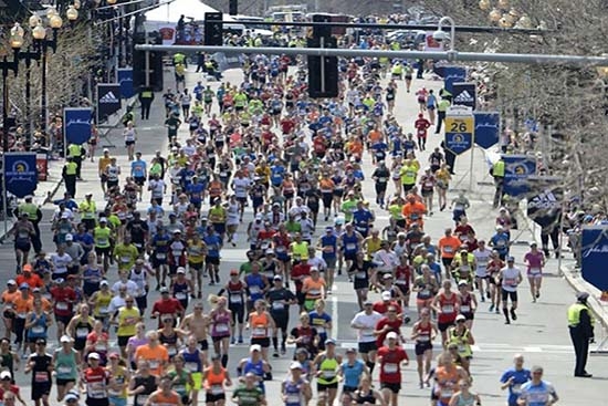 195 mexicanos cruzan la meta en el Maratón de Boston