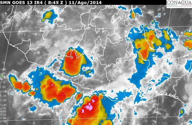 Tormentas y granizadas en Puebla por onda tropical número 20