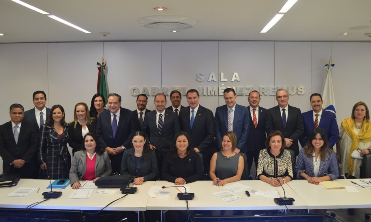 Moreno Valle es nombrado coordinador de senadores del PAN