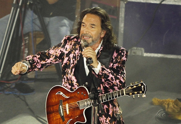 Marco Antonio Solís llena de nuevo el Palenque de Puebla