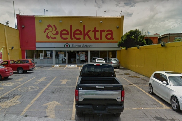Atracaron Elektra de Amalucan y se llevan teléfonos celulares