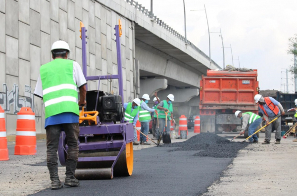 Arrancan rehabilitación de 400 kilómetros de caminos afectados por lluvias: Barbosa