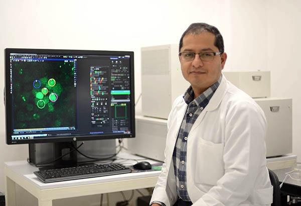 Investigador de la BUAP genera señales de muerte en células cancerosas