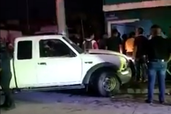 Ebrio atropella a cuatro personas y muere una mujer en Bosques de Santa Anita
