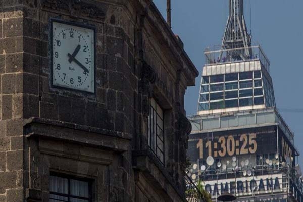 Morena pide al gobierno federal quitar horario de verano en la CDMX