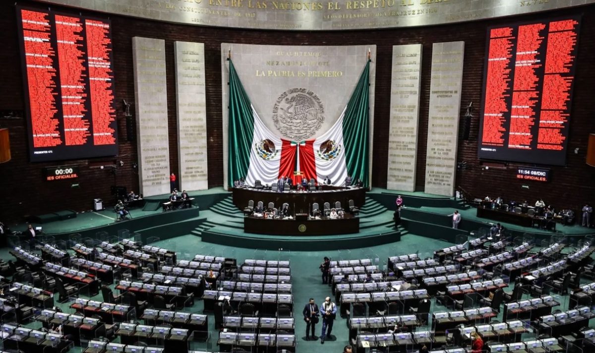 Aprueban reforma a pensiones; ponen tope a comisiones