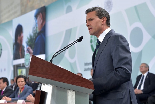 Justicia, fuera del alcance de la mayoría, admite Peña Nieto