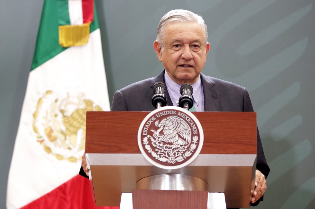 Medina Mora renunció para atender denuncia por depósitos en el extranjero: AMLO