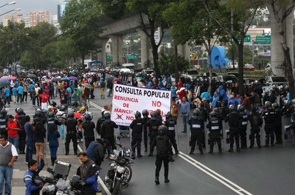 Capitalinos preparan amparo masivo contra nuevo Hoy no circula