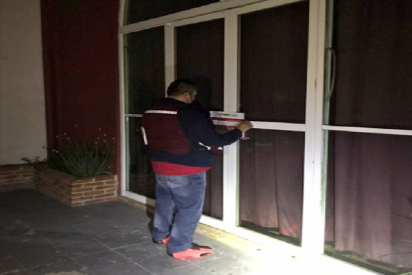Clausuran cuatro negocios en Puebla por infringir cupo por pandemia