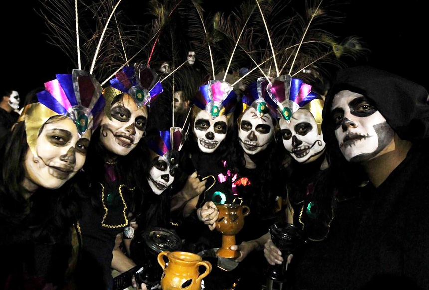Luz y vida para recibir a los muertos en Chignahuapan