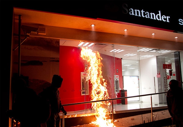 Banqueros condenan actos vandálicos y exigen sanciones