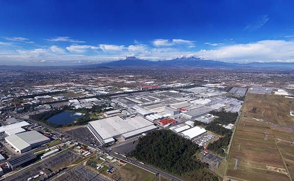Volkswagen y su sindicato inician pláticas de revisión salarial y contractual