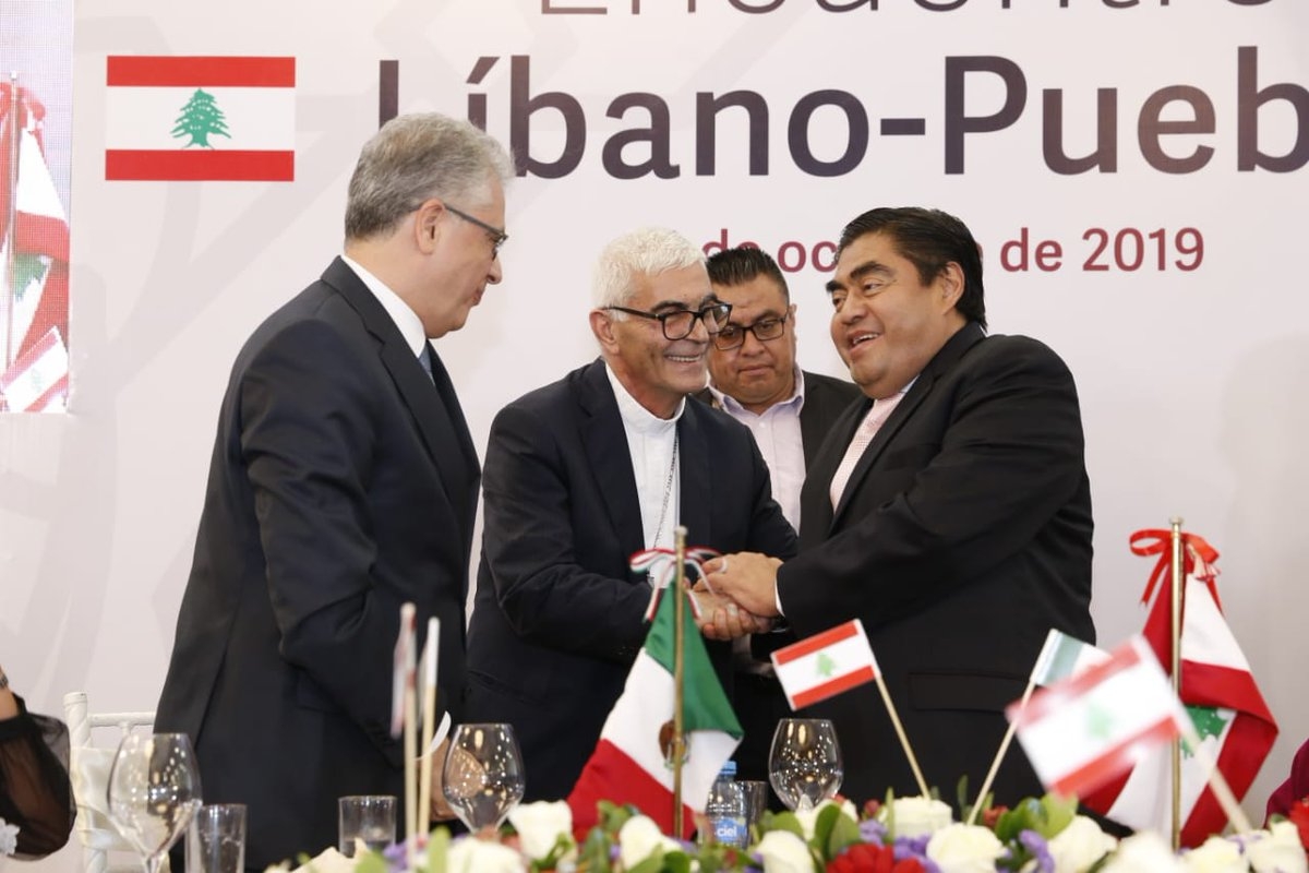 Barbosa encabeza encuentro Líbano-Puebla