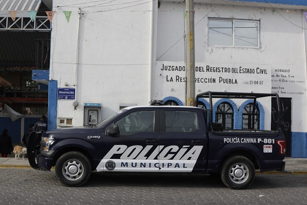 Habitantes de La Resurrección agreden a sanitizadores y queman camioneta