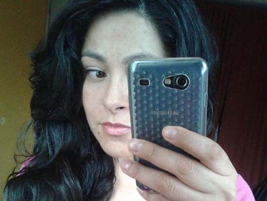 ¿Eres joven y te salen canas?, descubre por qué