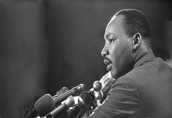 FBI intentó que Martin Luther King se suicidara