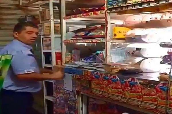 Bimbo corrió a repartidor que robó tienda