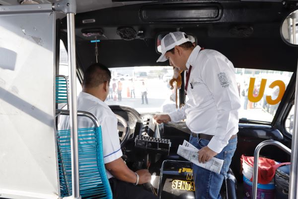 Inician revocación de 68 concesiones de transporte público en Puebla