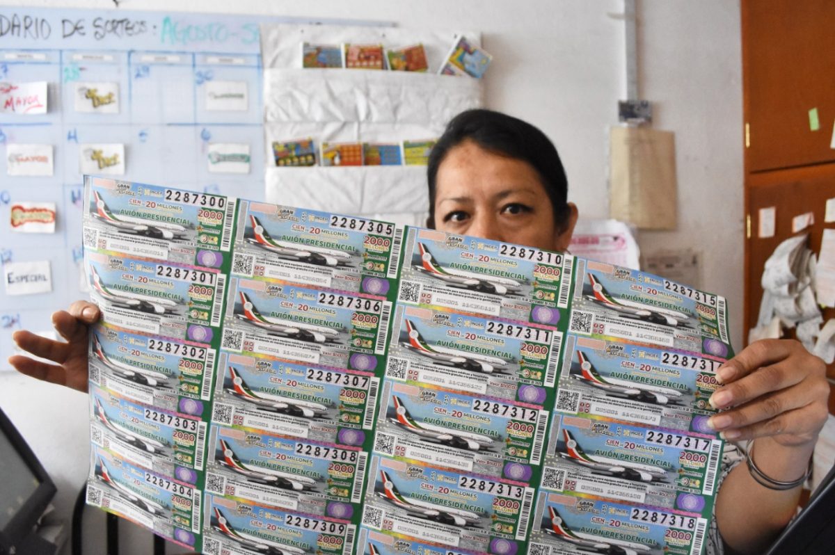 Aun sin vender 30% de boletos a un día de la rifa de AMLO