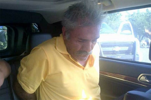 Detienen a Manuel Mireles, líder de autodefensas en Michoacán