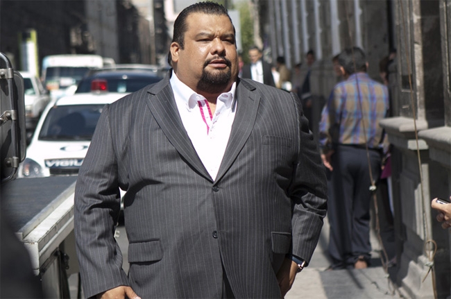 Acusan al líder del PRI DF de manejar red de prostitución a su servicio