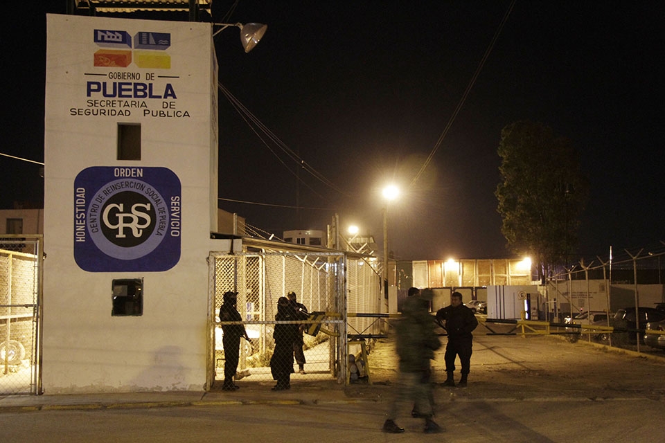 Muere reo del Cereso de San Miguel en presunta riña con internos