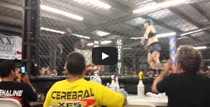 VIDEO: KO fulminante en pelea de mujeres