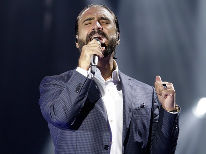 Alejandro Fernández se presenta en el zócalo de la CDMX