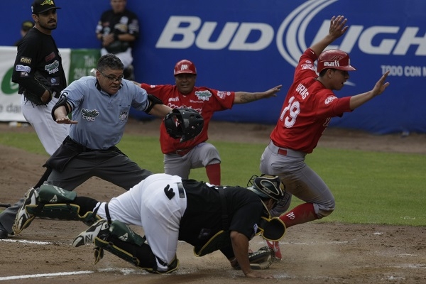 Diablos Rojos se llevó el primer juego de la Serie del Rey, ganó 5-3 a Pericos de Puebla