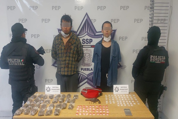Pareja vendedora de drogas es atrapada en Tehuacán
