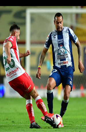 Necaxa y Pachuca consiguen empate 2-2 con todo y bronca