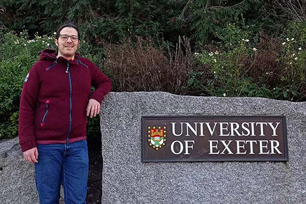 Egresado de la BUAP investiga en Inglaterra el origen y la evolución del sistema nervioso