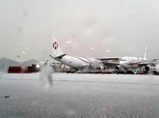Cierran pistas del Aeropuerto del DF por intensa granizada
