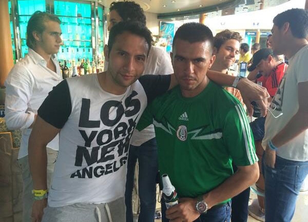 Hijo del procurador de Chiapas, el mexicano que se aventó al mar en Brasil