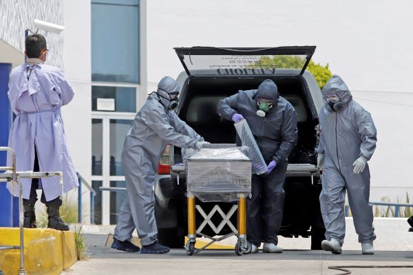 52 muertos y 305 contagios el fin de semana en Puebla; van más de 400 decesos y 2 mil positivos