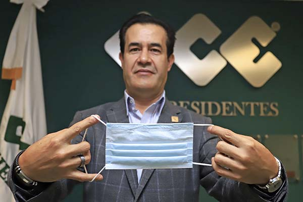 Textileros poblanos piden a gobierno ser incluidos en licitación de uniformes escolares