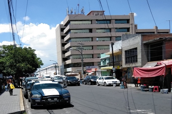 Hieren a policía federal tras operativo en Tecamachalco