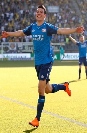 VIDEO: Chucky Lozano anota y se acerca al título de goleo en Holanda