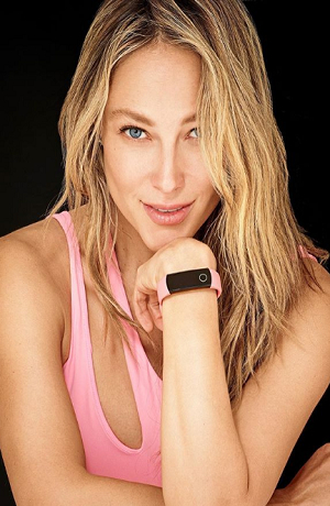 Vanessa Huppenkothen cautiva a sus fans en redes sociales
