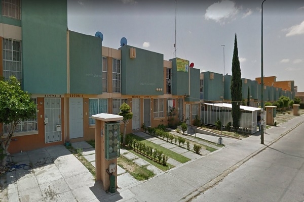 Apuñaló a una mujer e intentó violarla en Los Héroes; vecinos lo golpearon y detuvieron