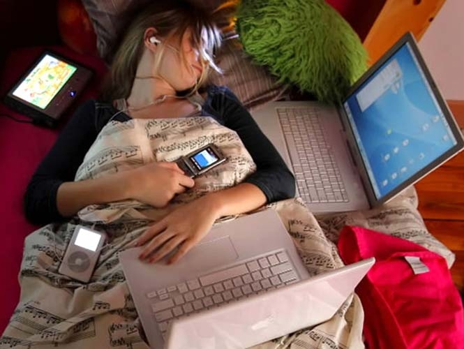 ¿Porqué no debes dormir junto a tu teléfono celular?