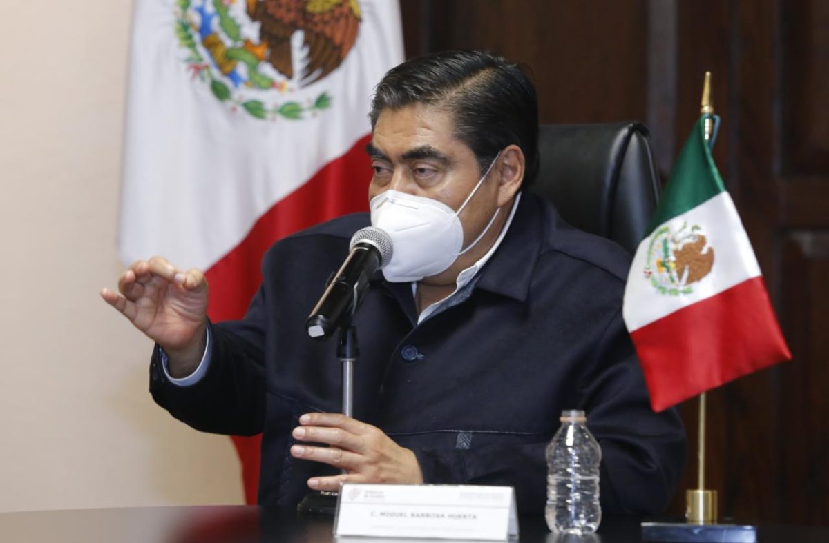 Barbosa se queja por trato inequitativo de la Federación; descarta nuevos impuestos