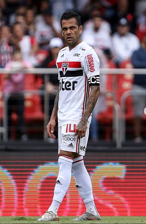 Dani Alves y su cuarentena ” a la mexicana”