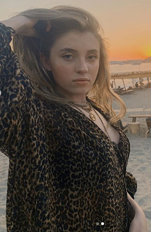 Regina, hija de Angélica Rivera, presume figura en la playa